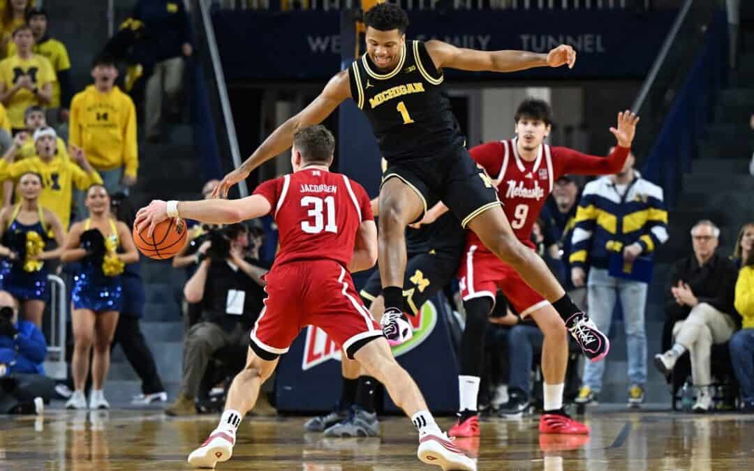 Nebraska stoica ma cade l’imbattibilità: Michigan lancia la sfida