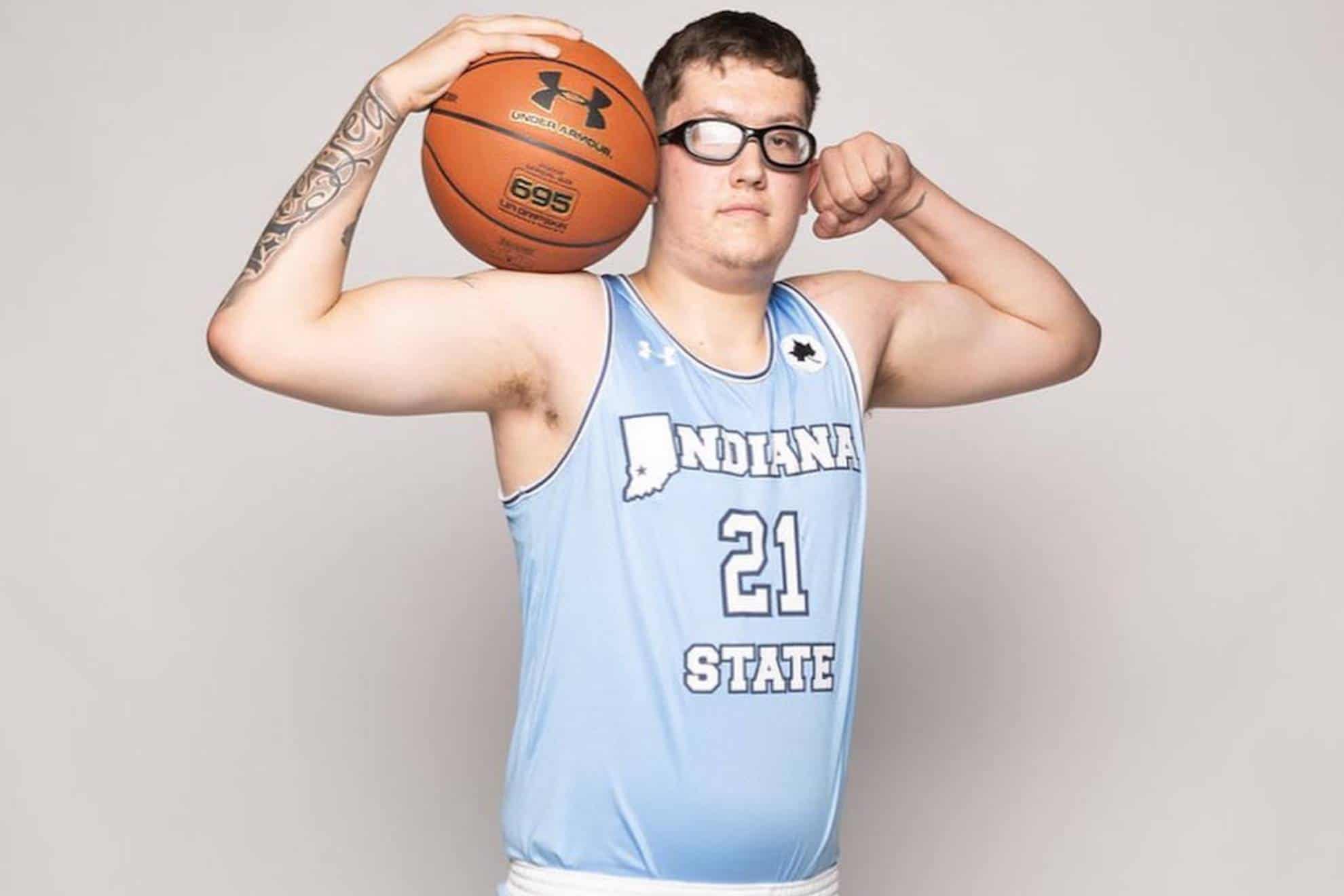 Robbie Avila, uno dei giocatori più iconici del college basket